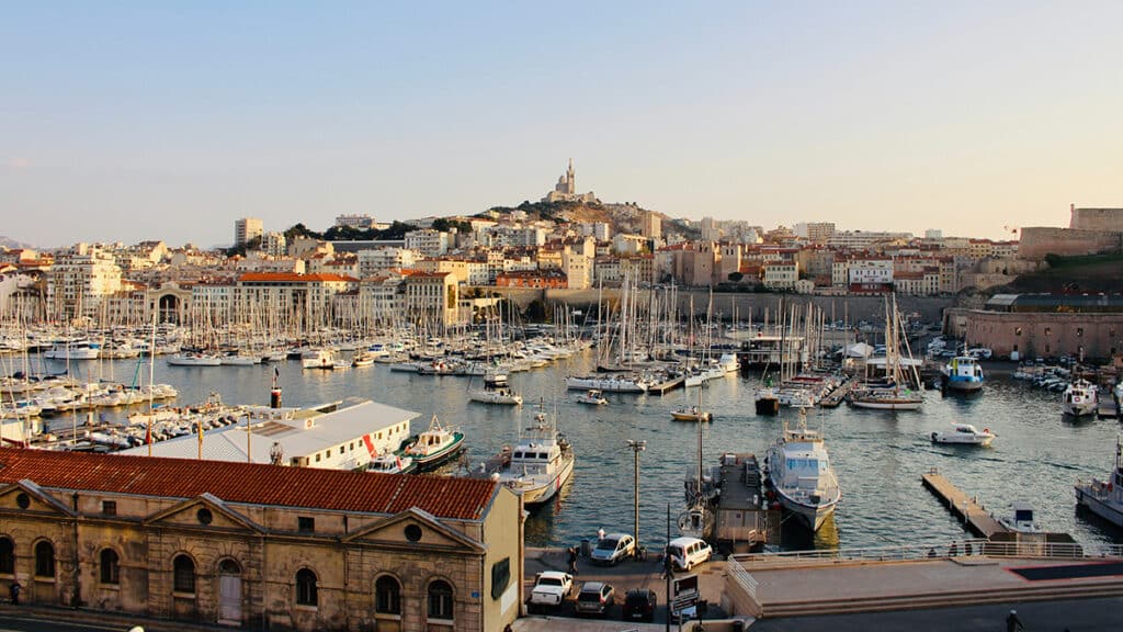 attention bloques port marseille passagers algerie cauchemar sans fin