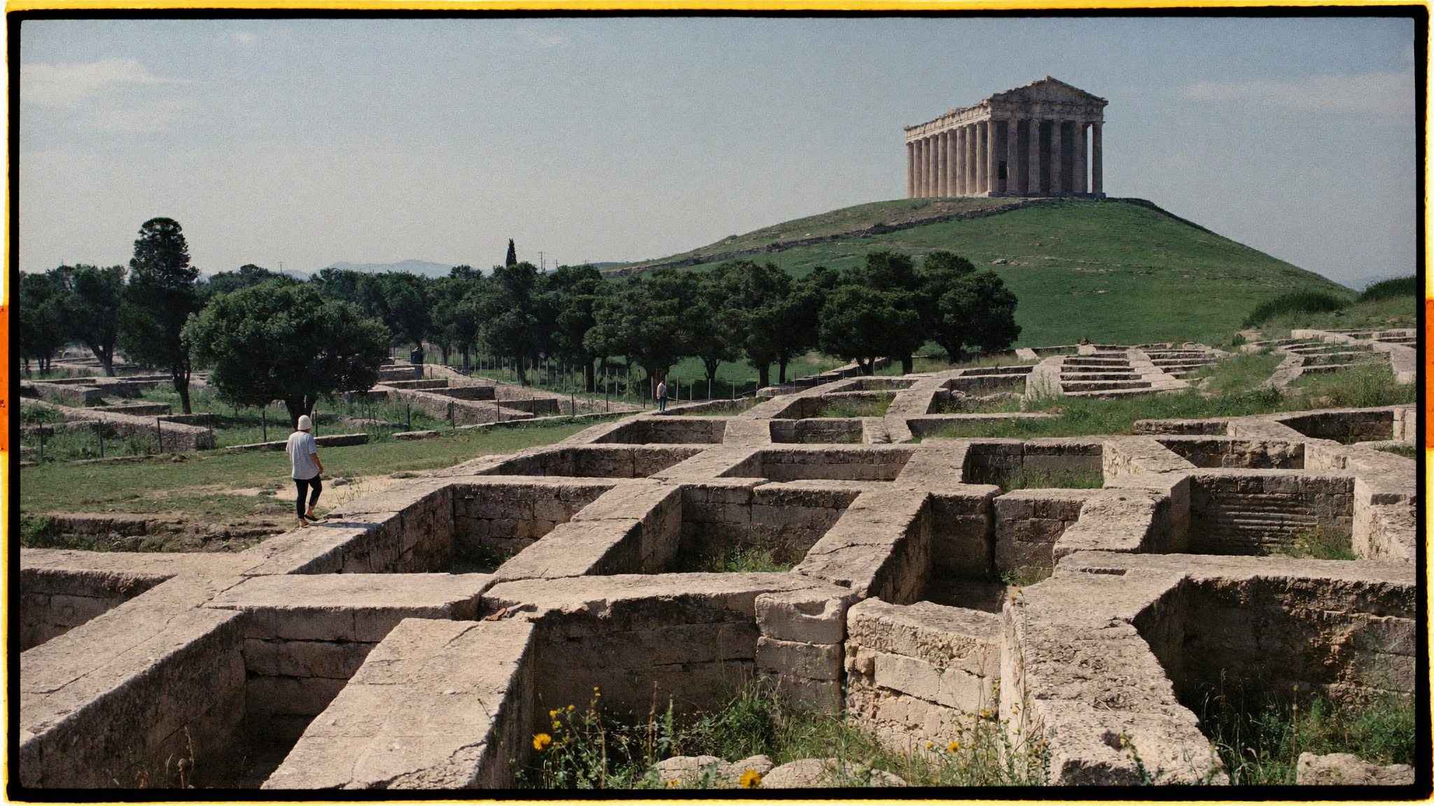 Le Capitole romain de Dougga en Tunisie avec ses colonnes corinthiennes