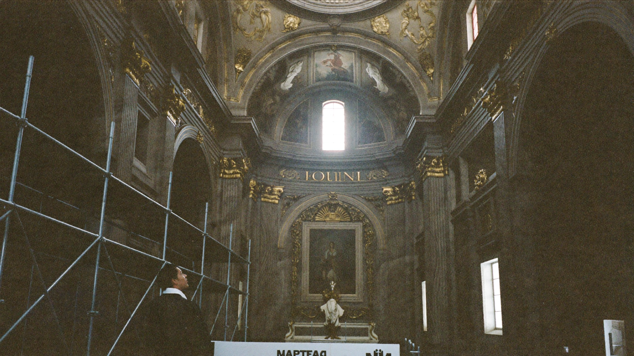 Décors baroques restaurés de la chapelle du trésor de San Gennaro à Naples