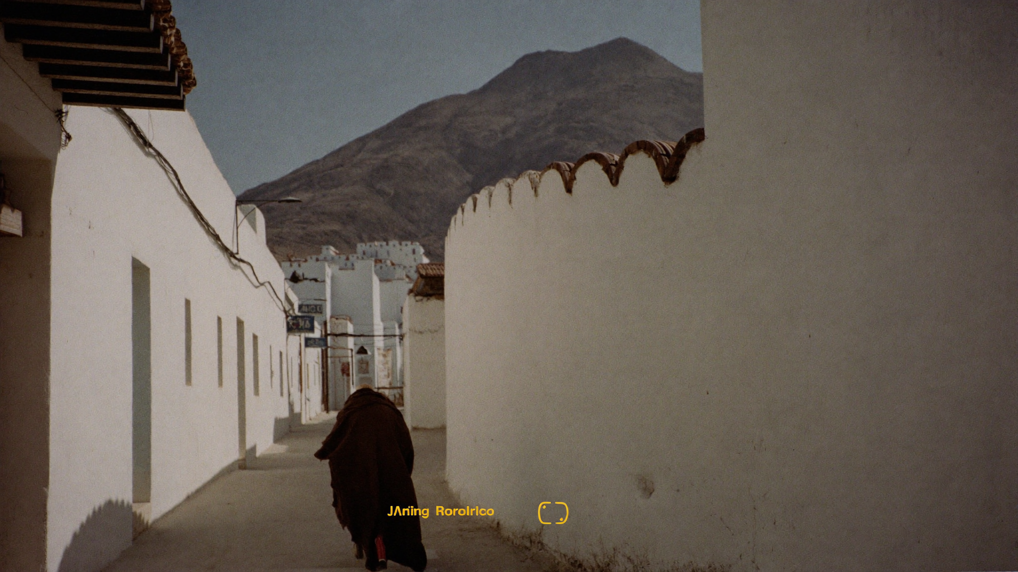 Vue de la médina blanche de Tétouan sous le soleil, décor de la capitale méditerranéenne de la culture 2026